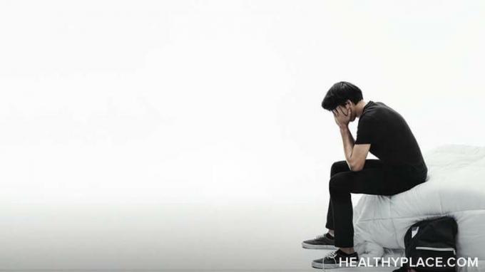 Ljudi s bipolarnim poremećajem ili depresijom imaju povećan rizik za samoubojstvo. Saznajte kako pomoći nekome tko može biti samoubilački.