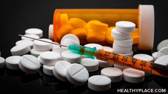 Saznajte o vrstama opioida i primjerima opioida koji će vam pomoći u prepoznavanju koji su lijekovi opioidi. Detaljne informacije o HealthyPlaceu.