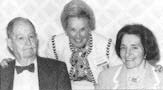Mary Baker (u sredini) s R. Brinkley i Adele Smithers 1992. godine